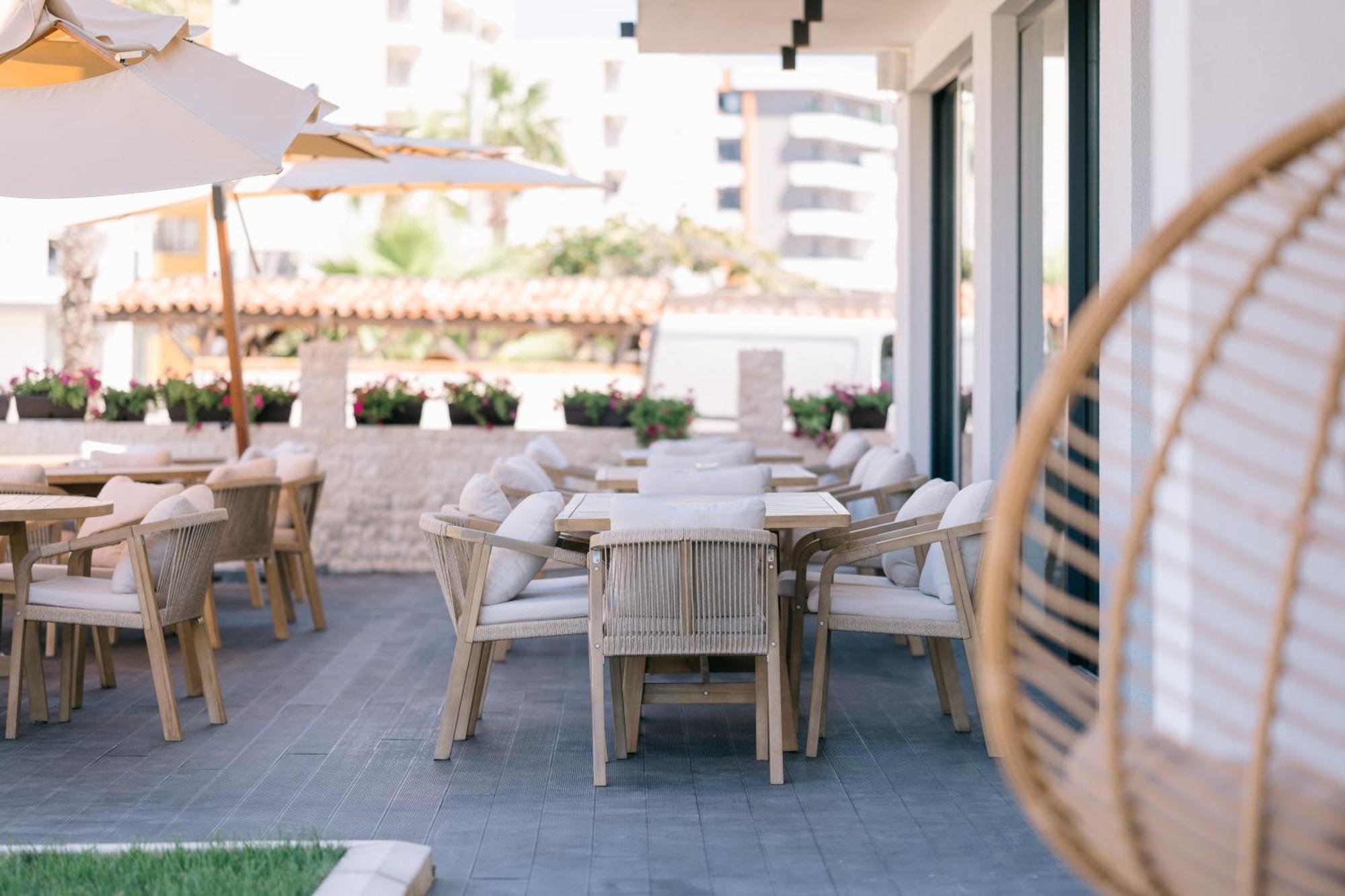 Hotel Teuta Ulcinj Exterior photo