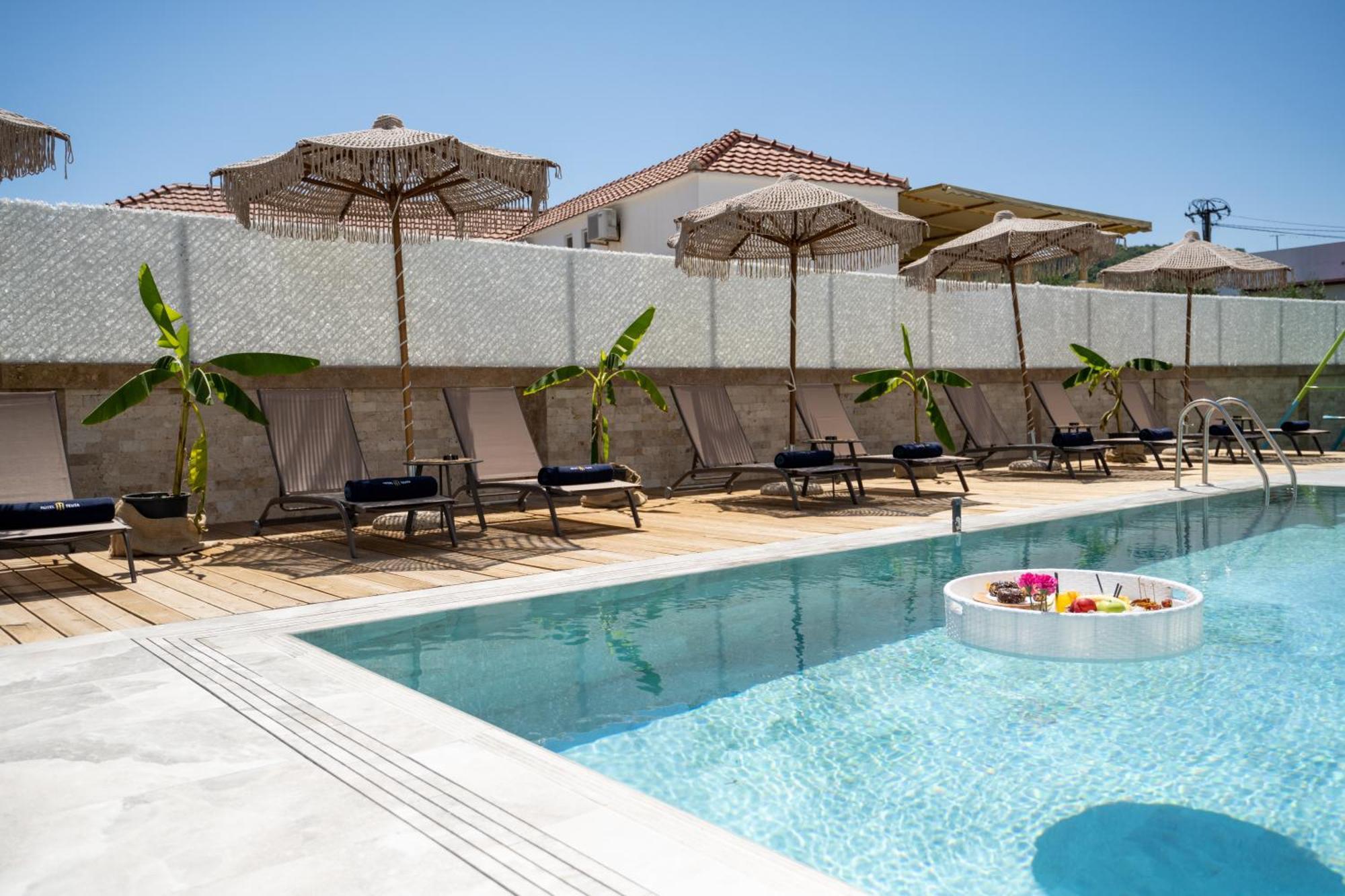 Hotel Teuta Ulcinj Exterior photo